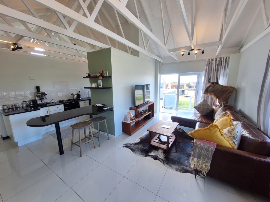 2 Bedroom Property for Sale in Wavecrest Eastern Cape